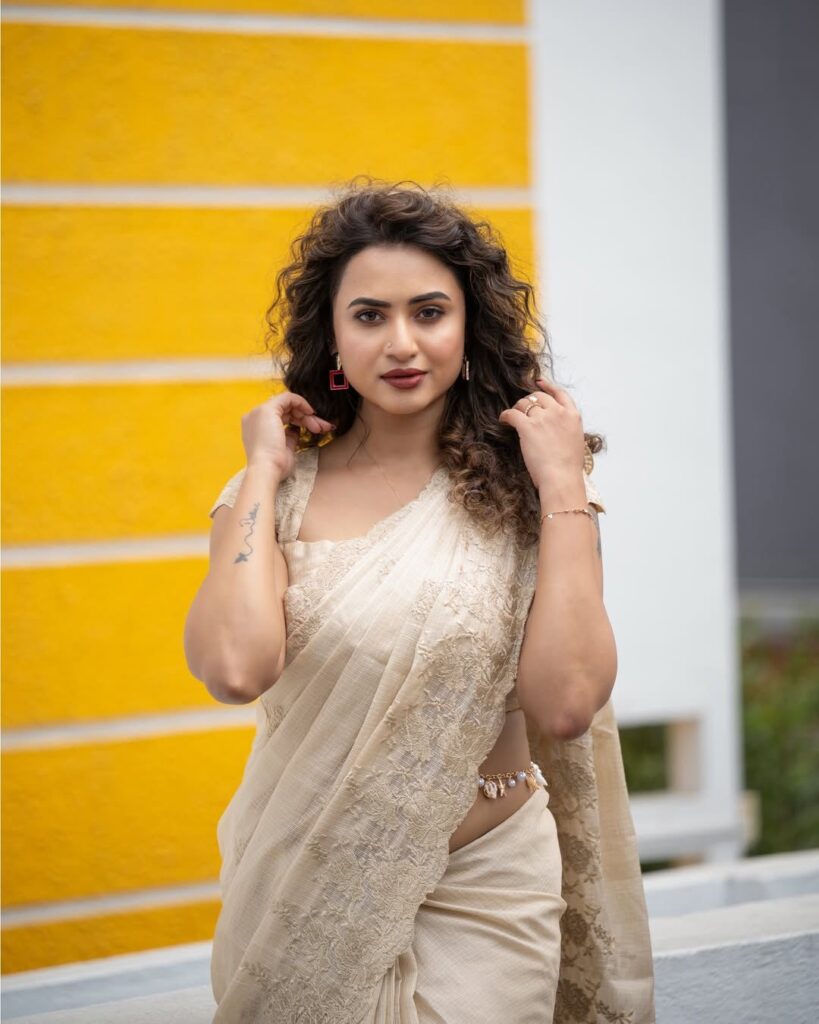 Modern emroidered saree - Casual Contemporary Drapes SareePlus Gallery